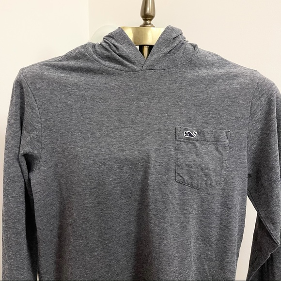 Awesome Vineyard Vines hooded t-shirt! - Picture 2 of 8